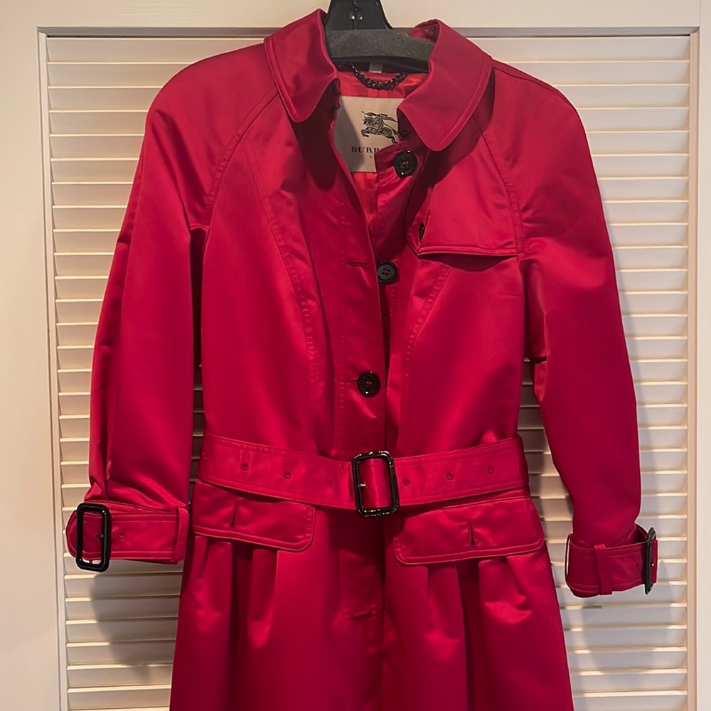 Vintage red satin Burberry jacket size US 10